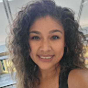 Meet your Posher, Rosa nely